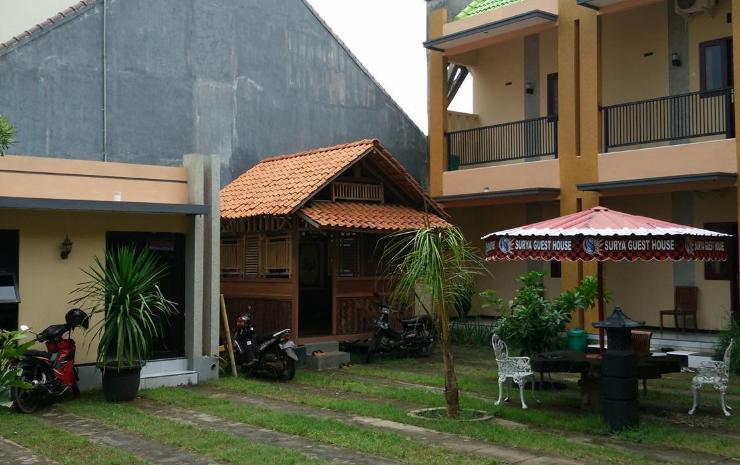 Surya Guest House Probolinggo Exteriör bild